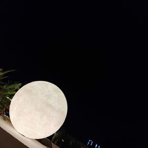 男人边吃奶边挵进去呻吟免费
